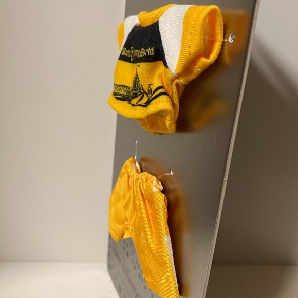 Disney nuiMOs Outfit Yellow and White Walt Disney World Set Walt Disney World 50 - Picture 7 of 12